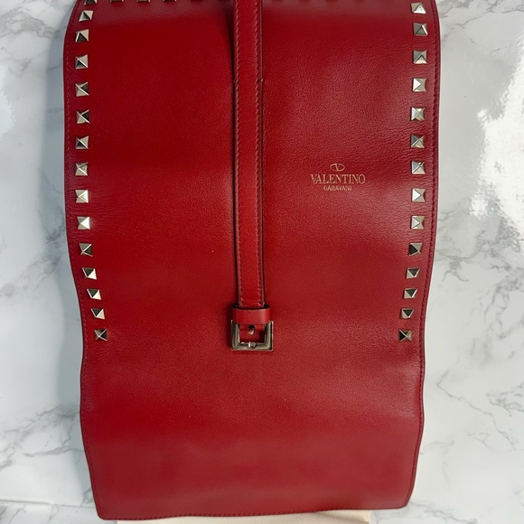 Valentino Garavani Red travel Jewelry Clutch with Silver Studs - Picture 3 of 16